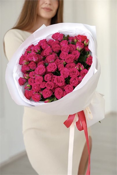 Кустовые розы Фрутти Баблз в упаковке  (21шт) 812-1 в Твери